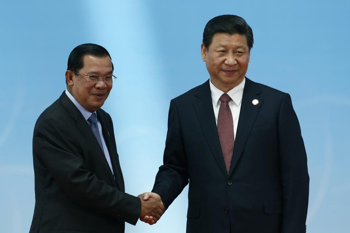 Thủ tướng Campuchia Hun Sen và Chủ tịch Trung Quốc Tập Cận Bình. Ảnh: Reuters. Thủ tướng Campuchia Hun Sen và Chủ tịch Trung Quốc Tập Cận Bình. Ảnh: Reuters.