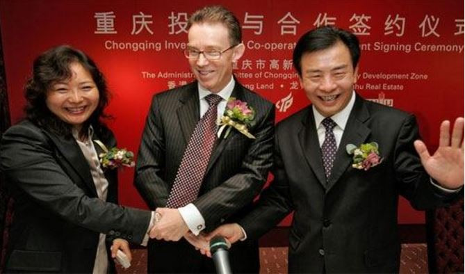 Doanh nhân Trung Quốc – lực lượng góp phần làm xấu hình ảnh Trung Quốc trên thế giới. Ảnh: Bloomberg. Doanh nhân Trung Quốc – lực lượng góp phần làm xấu hình ảnh Trung Quốc trên thế giới. Ảnh: Bloomberg.