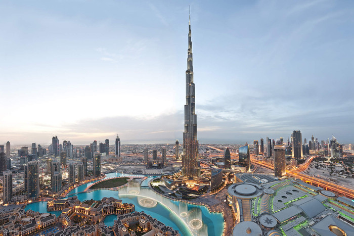 Tháp Burj Khalifa, tòa nhà cao nhất thế giới, biểu tượng của thành phố Dubai và Các tiểu Vương quốc Ả rập Thống nhất (UAE). 01 Tháp Burj Khalifa - UAE.jpg