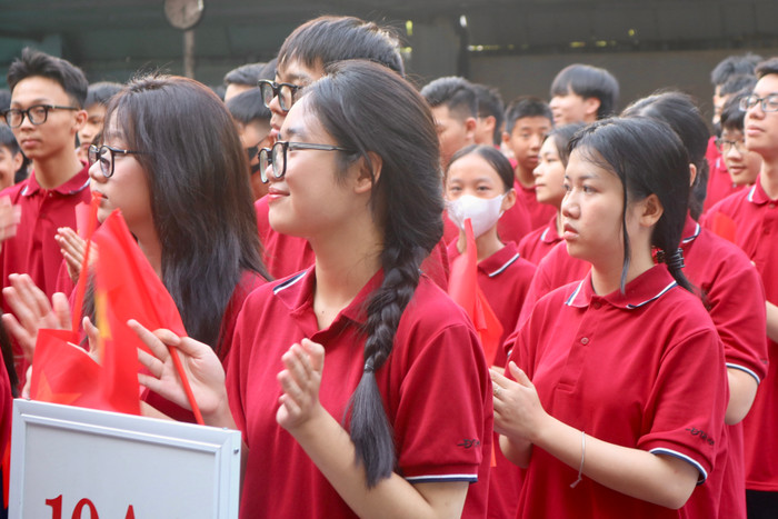 Năm học 2024-2025, Trường Trung học phổ thông Đinh Tiên Hoàng đón thêm gần 300 học sinh vào lớp 10. Ảnh: Doãn Nhàn GDVN-thpt-dinh-tien-hoang (10).jpg