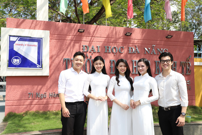 Sinh viên Trường Đại học Kinh tế - Đại học Đà Nẵng. Ảnh: DUE Sinh viên Trường Đại học Kinh tế - Đại học Đà Nẵng. Ảnh: DUE