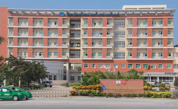 Bệnh viện đa khoa Trung ương Quảng Nam nơi bé V. được cứu sống kịp thời.