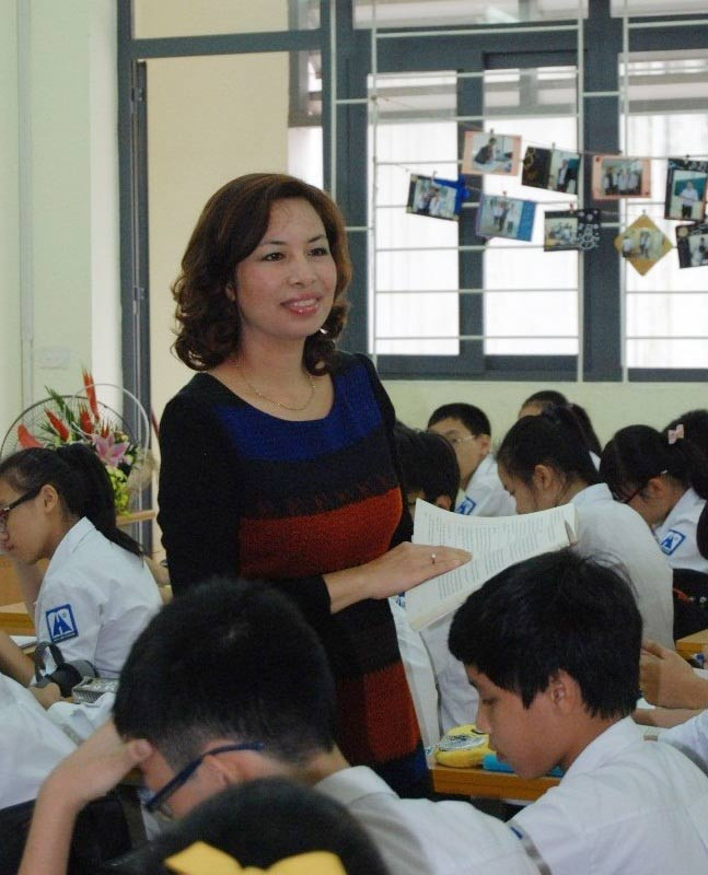 Cô giáo Đặng Nguyệt Anh, cô giáo của những đề văn "lạ". Ảnh: Quyên Quyên Cô giáo Đặng Nguyệt Anh, cô giáo của những đề văn "lạ". Ảnh: Quyên Quyên