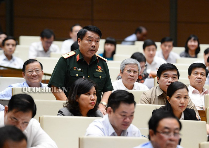 Đại biểu Sùng Thìn Cò phát biểu tại Quốc hội. Ảnh: Quochoi.vn Đại biểu Sùng Thìn Cò phát biểu tại Quốc hội. Ảnh: Quochoi.vn