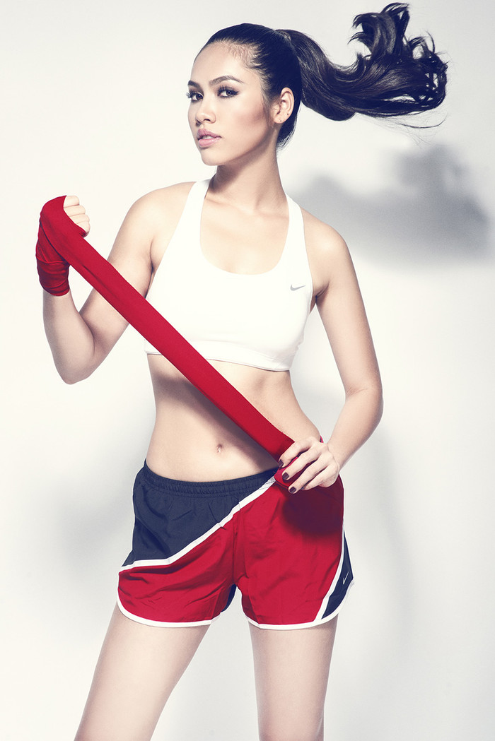 Bộ môn này rèn luyện cho cô sự nhanh nhẹn, linh hoạt… Bộ môn này rèn luyện cho cô sự nhanh nhẹn, linh hoạt…