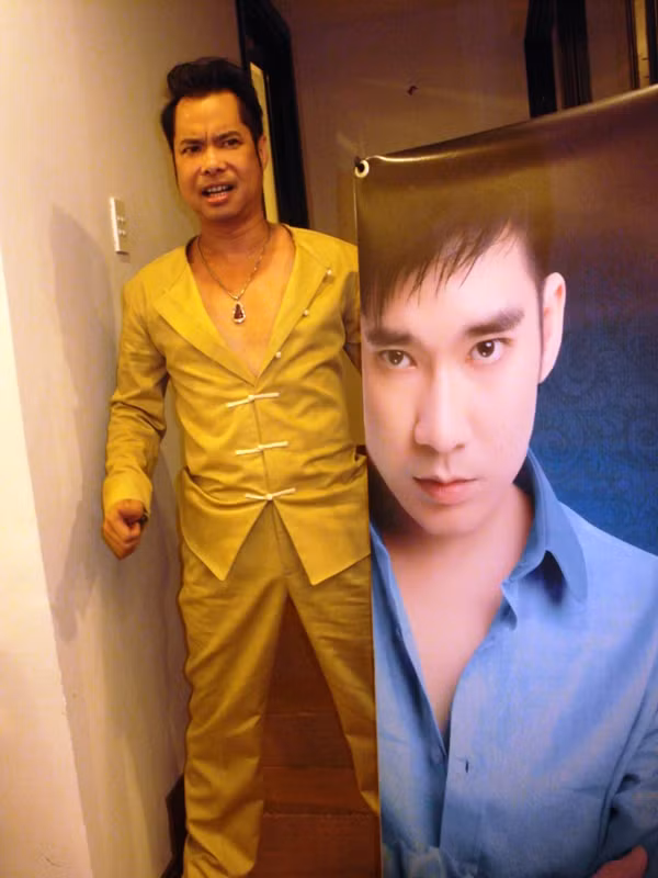 Vẻ mặt nhăn nhó, rất tức cười của ca sĩ nổi tiếng với những câu nói…bạt mạng!