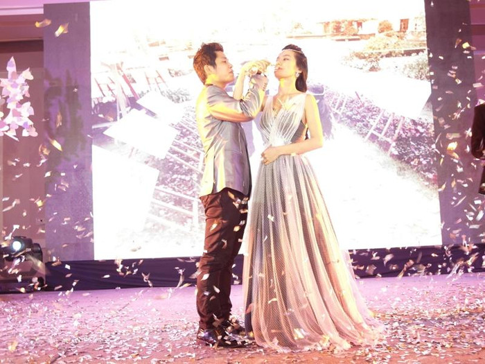 Giao bôi thề ước.