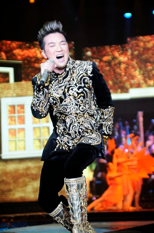 Và “vua” Đàm “cháy mình”… Và “vua” Đàm “cháy mình”…