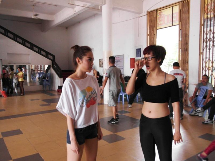 Cô đang nghe huấn luyện viên góp ý…>>Bộ ảnh cưới đẹp lung linh của Đoan Trang