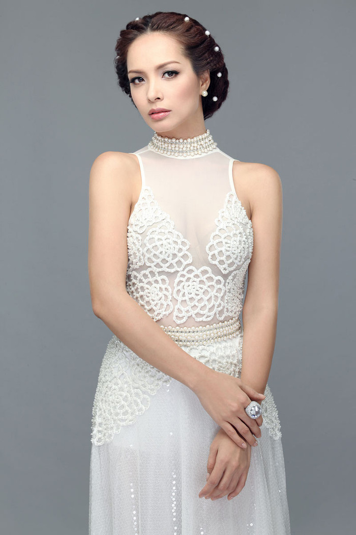 Thúy Hạnh nhận xét về Hoàng My: "My có ý chí và nghị lực. Cô ấy rất nghiêm túc trong công việc và biết đặt cho mình kế hoạch và mục tiêu để vươn đến. My cũng phù hợp với tiêu chí của Miss World về hình thức và tri thức". Thúy Hạnh nhận xét về Hoàng My: "My có ý chí và nghị lực. Cô ấy rất nghiêm túc trong công việc và biết đặt cho mình kế hoạch và mục tiêu để vươn đến. My cũng phù hợp với tiêu chí của Miss World về hình thức và tri thức".