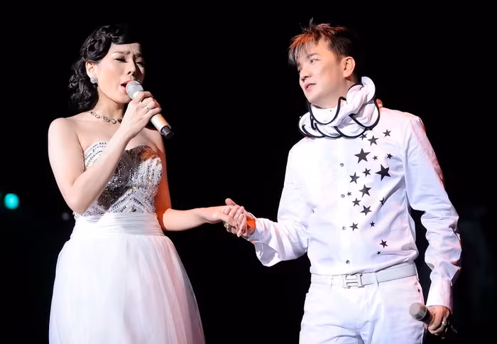 Trươc khi kết thúc phần 2: Mr Đàm và Lệ Quyên song ca bài Thôi anh hãy về. Lệ Quyên cũng hát đơn ca khúc Nhật ký đời tôi.