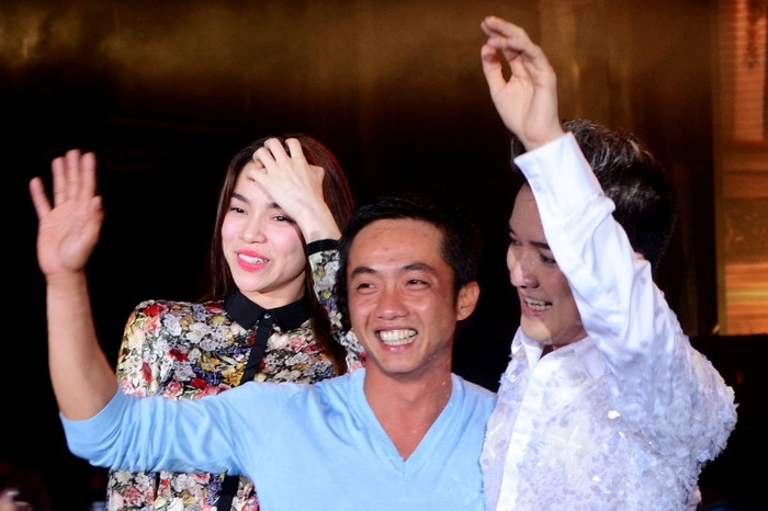 Mr Đàm tỏ vẻ rất phấn chấn trước sự có mặt của hai vợ chồng nổi tiếng này.