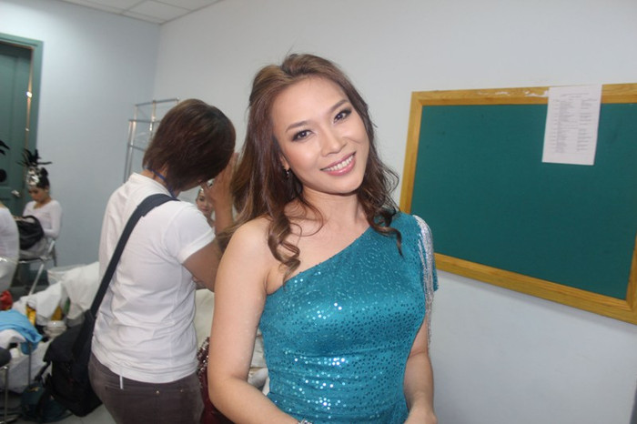 Và các hoạt động từ thiện.