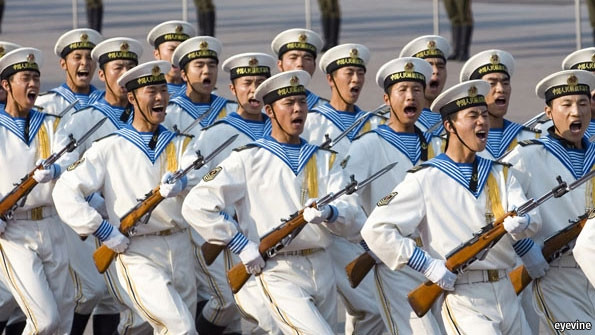 Lính hải quân Trung Quốc, hình minh họa. Lính hải quân Trung Quốc, hình minh họa.