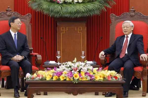 Trong buổi tiếp ông Dương Khiết Trì, Tổng bí thư Nguyễn Phú Trọng đã khẳng định rõ: Lập trường về chủ quyền của Việt Nam đối với các quần đảo Hoàng Sa, Trường Sa và trên Biển Đông là không thay đổi và không thể thay đổi. Trong buổi tiếp ông Dương Khiết Trì, Tổng bí thư Nguyễn Phú Trọng đã khẳng định rõ: Lập trường về chủ quyền của Việt Nam đối với các quần đảo Hoàng Sa, Trường Sa và trên Biển Đông là không thay đổi và không thể thay đổi.