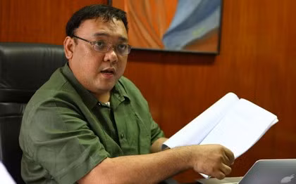Học giả Philippines Harry Roque Jr. Học giả Philippines Harry Roque Jr.