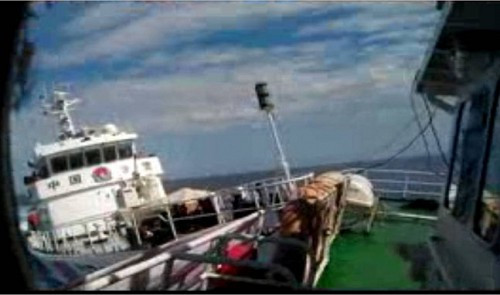 Tàu hải cảnh Trung Quốc liều lĩnh đâm va liên tục vào các tàu thực thi pháp luật của Việt Nam ở gần khu vực giàn khoan 981. Tàu hải cảnh Trung Quốc liều lĩnh đâm va liên tục vào các tàu thực thi pháp luật của Việt Nam ở gần khu vực giàn khoan 981.