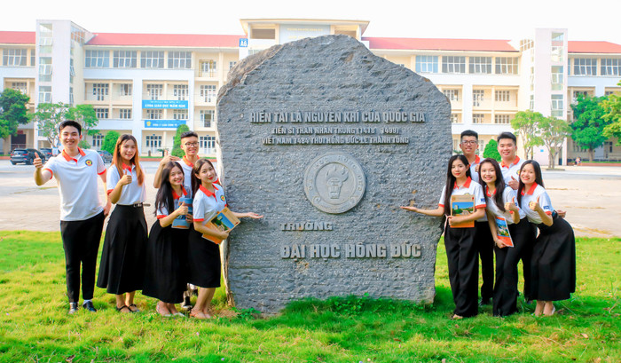 Sinh viên Trường Đại học Hồng Đức: HDU 445488795_475450291815608_7418235535875848667_n.jpg