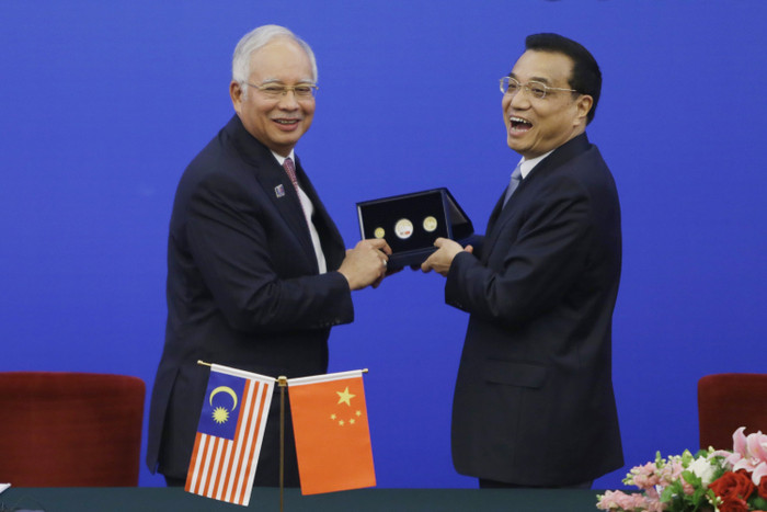 Thủ tướng Malaysia Najib Razak và Thủ tướng Trung Quốc Lý Khắc Cường, ảnh: says.com.