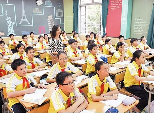 Vì sao học sinh Hà Nội phải đến các lò học thêm tối ngày? ảnh 2 Vì sao học sinh Hà Nội phải đến các lò học thêm tối ngày? ảnh 2