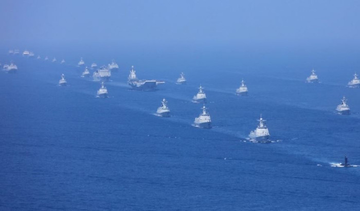 Chiến hạm Trung Quốc tham gia duyệt binh trên Biển Đông ngày 12/4, ảnh: SCMP. Chiến hạm Trung Quốc tham gia duyệt binh trên Biển Đông ngày 12/4, ảnh: SCMP.