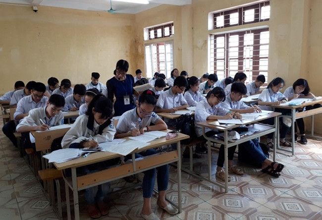 Phát triển giáo dục tư thục là cách tốt nhất để giảm áp lực sĩ số trường công, tăng thu nhập cho giáo viên và cạnh tranh lành mạnh nâng cao chất lượng giáo dục phổ thông. Ảnh minh họa, nguồn: Quý Tùng và Tiến Đức / Báo Nhân Dân. Phát triển giáo dục tư thục là cách tốt nhất để giảm áp lực sĩ số trường công, tăng thu nhập cho giáo viên và cạnh tranh lành mạnh nâng cao chất lượng giáo dục phổ thông. Ảnh minh họa, nguồn: Quý Tùng và Tiến Đức / Báo Nhân Dân.