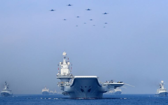 Tàu sân bay Liêu Ninh cùng chiến hạm, máy bay Trung Quốc tập trận trên Biển Đông, ảnh: SCMP. Tàu sân bay Liêu Ninh cùng chiến hạm, máy bay Trung Quốc tập trận trên Biển Đông, ảnh: SCMP.