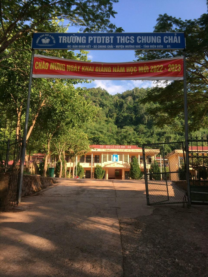 Trường Phổ thông dân tộc bán trú Trung học cơ sở Chung Chải với 483 học sinh bán trú. Ảnh: LC