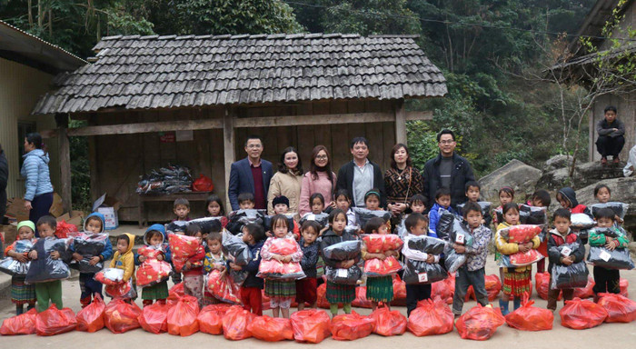 Trước khi xây dựng, đoàn công tác thiện nguyện đã tiến hành khảo sát tiền trạm. Ảnh: PC