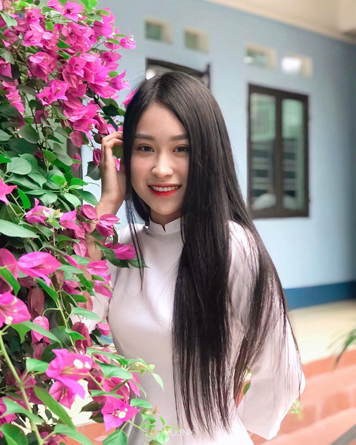 Em Hà Mai Chúc An Trường Trung học phổ thông Lê Văn Thiêm nói nghề giáo viên là ước mơ từ bé của em. Ảnh: Nhân vật cung cấp