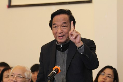 GS Nguyễn Lân Dũng: "Nói phải củ cải cũng phải nghe" GS Nguyễn Lân Dũng: "Nói phải củ cải cũng phải nghe"