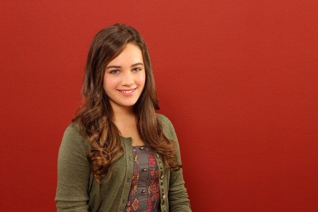 Mary Mouser, sinh ngày 9/5/1996, cô được biết đến với vai Lacey Fleming loạt phim Body of Proof trên ABC. Mới nhất, cô tham gia phim Frenemies phát trên kênh Disney, được phát hành vào năm 2012. Mary Mouser, sinh ngày 9/5/1996, cô được biết đến với vai Lacey Fleming loạt phim Body of Proof trên ABC. Mới nhất, cô tham gia phim Frenemies phát trên kênh Disney, được phát hành vào năm 2012.