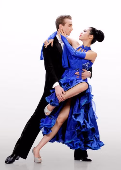 Hoàng My từng trả lời phỏng vấn rằng: “Tham gia bất cứ cuộc thi nào My cũng muốn trở thành quán quân”. Bài bình luận đã đăng: Cao 1m75 ‘cộng’ ngôi Á hậu, Hoàng My sẽ làm nên chuyện tại BNHV? Ẩn số thú vị nhất Bước nhảy Hoàn vũ 2012: Vân Trang! Ngắm đôi chân "nuột nà" sẽ tạo nên ẩn số Vân Trang tại BNHV Vì sao Minh Hằng 90% thắng - hãy 'hỏi' đường cong của cô ấy! Bước nhảy hoàn vũ: Minh Hằng, 90% và 'quy luật' không lặp lại