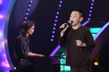 Vũ Song Vũ hát bài "Bà tôi" Vũ Song Vũ hát bài "Bà tôi"