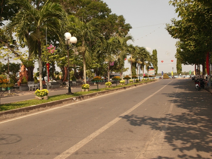 Một góc thoáng đãng của thành phố Vĩnh Long. Một góc thoáng đãng của thành phố Vĩnh Long.