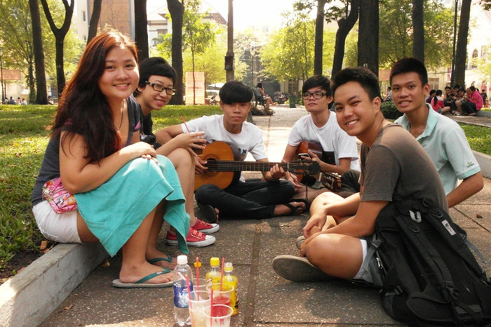 Cà phê "bệt" ở công viên 30/4, Quận 1.