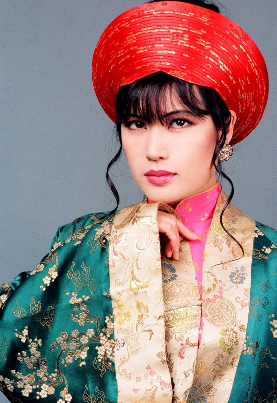 Ca sĩ hải ngoại Nhật Hạ.