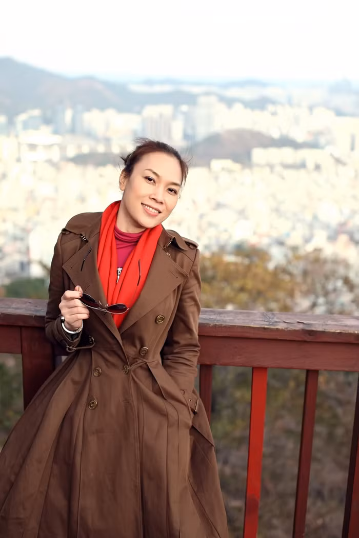 Hiện nay, Mỹ Tâm là nghệ sĩ đầu tiên có kênh riêng trên mạng xã hội Youtube. Hiện nay, trên mạng này đang "sốt" với MV Sự thật ta yêu nhau của cô.