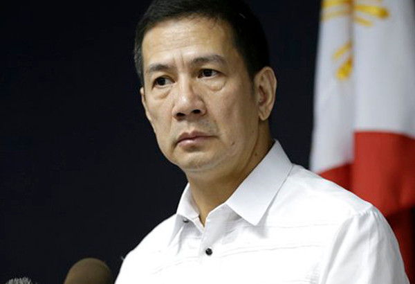 Người phát ngôn Bộ Ngoại giao Philippines Raul Hernandez nhiều lần bác bỏ các tuyên bố sai trái và cáo buộc chụp mũ của Trung Quốc ở Biển Đông. Người phát ngôn Bộ Ngoại giao Philippines Raul Hernandez nhiều lần bác bỏ các tuyên bố sai trái và cáo buộc chụp mũ của Trung Quốc ở Biển Đông.