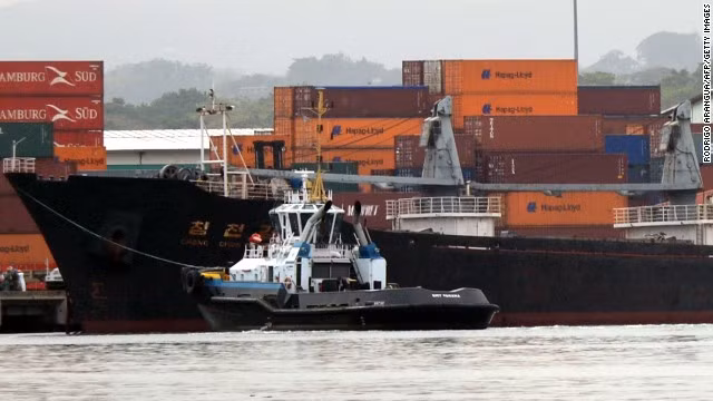 Tàu Chong Chon Gang đang bị Panama tạm giữ Tàu Chong Chon Gang đang bị Panama tạm giữ