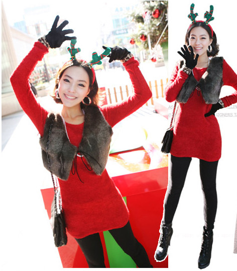 Chiếc bờm sừng tuần lộc nghịch ngợm hợp với bộ váy đỏ đậm chất Giáng sinh này. Chiếc bờm sừng tuần lộc nghịch ngợm hợp với bộ váy đỏ đậm chất Giáng sinh này.