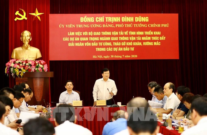 Phó Thủ tướng phát biểu. Ảnh: TTXVN Phó Thủ tướng phát biểu. Ảnh: TTXVN