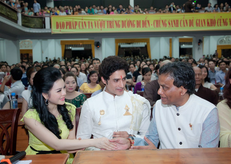 Với Lý Nhã Kỳ, cô bày tỏ, đây thực sự là bộ phim về Đức Phật chân thật, giản dị, gần gũi, vô cùng cảm động mà cô được xem. Bất cứ ai xem xong cũng có thể hiểu rõ được những hy sinh to lớn của đức Phật Thích-ca, nhằm tìm kiếm con đường an vui và giải thoát mọi nỗi khổ niềm đau của kiếp người. Với Lý Nhã Kỳ, cô bày tỏ, đây thực sự là bộ phim về Đức Phật chân thật, giản dị, gần gũi, vô cùng cảm động mà cô được xem. Bất cứ ai xem xong cũng có thể hiểu rõ được những hy sinh to lớn của đức Phật Thích-ca, nhằm tìm kiếm con đường an vui và giải thoát mọi nỗi khổ niềm đau của kiếp người.