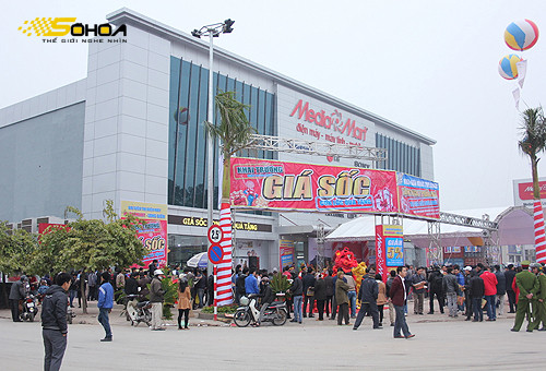 Siêu thị Media Mart thu hút đông đảo khách hàng Siêu thị Media Mart thu hút đông đảo khách hàng