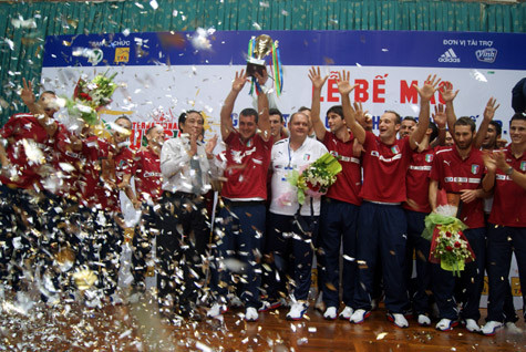 Italia vô địch xứng đáng. Italia vô địch xứng đáng.