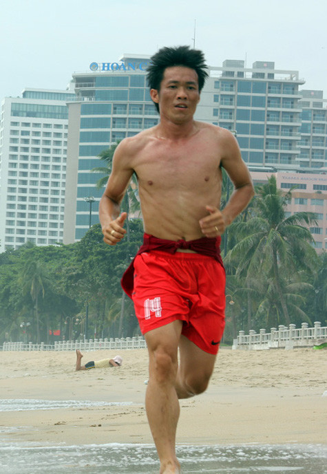 Tấn Tài đang chấn thương. Ảnh: Tuấn Hữu Tấn Tài đang chấn thương. Ảnh: Tuấn Hữu