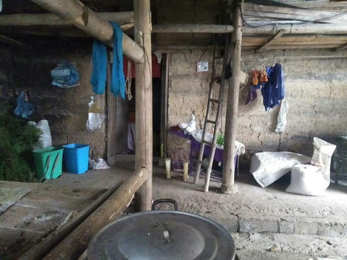 Pó đang sống, học tập và đùm bọc của các bạn thế nhưng ước mơ của Pó đang thật khó khăn để thực hiện được. Pó đang sống, học tập và đùm bọc của các bạn thế nhưng ước mơ của Pó đang thật khó khăn để thực hiện được.