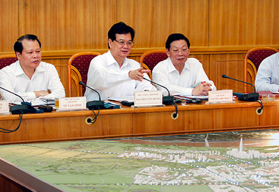 Thủ tướng Nguyễn Tấn Dũng: Chủ trương mở rộng Thủ đô Hà Nội là một quyết định lịch sử nhằm xây dựng Hà Nội thành trung tâm kinh tế, chính trị, văn hóa… của cả nước - Ảnh: VGP/Nhật Bắc. Thủ tướng Nguyễn Tấn Dũng: Chủ trương mở rộng Thủ đô Hà Nội là một quyết định lịch sử nhằm xây dựng Hà Nội thành trung tâm kinh tế, chính trị, văn hóa… của cả nước - Ảnh: VGP/Nhật Bắc.