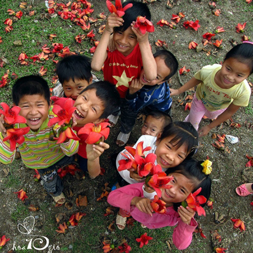 Rạng rỡ như được mùa.