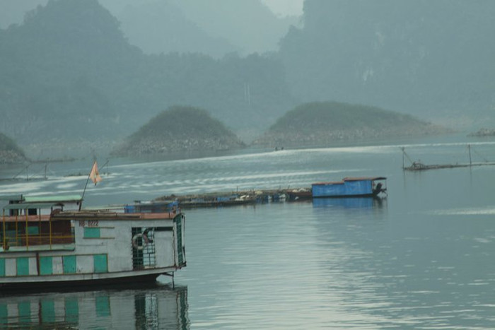 Bến đò. Bến đò.